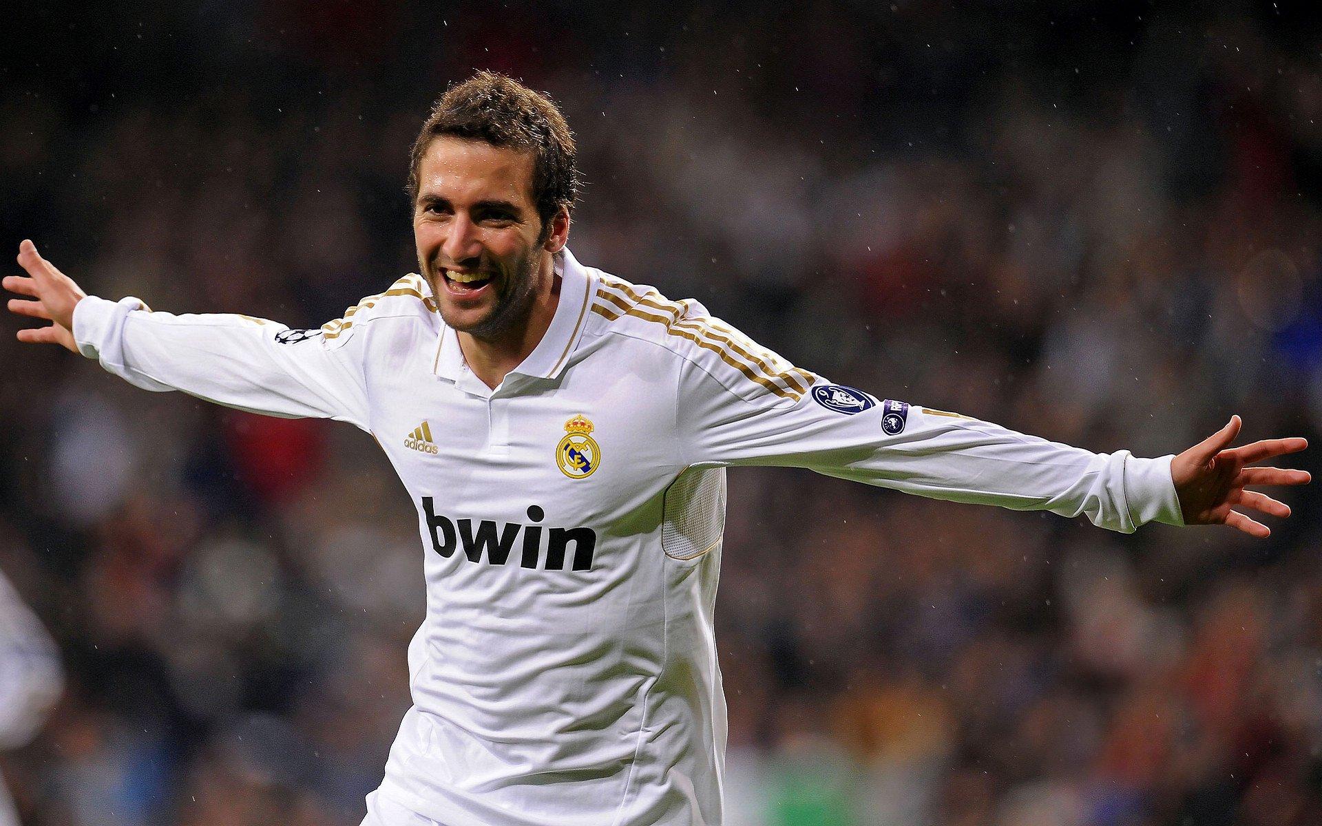 费兰,追平迪斯蒂法诺和拉莫斯这样的传奇是我的梦想