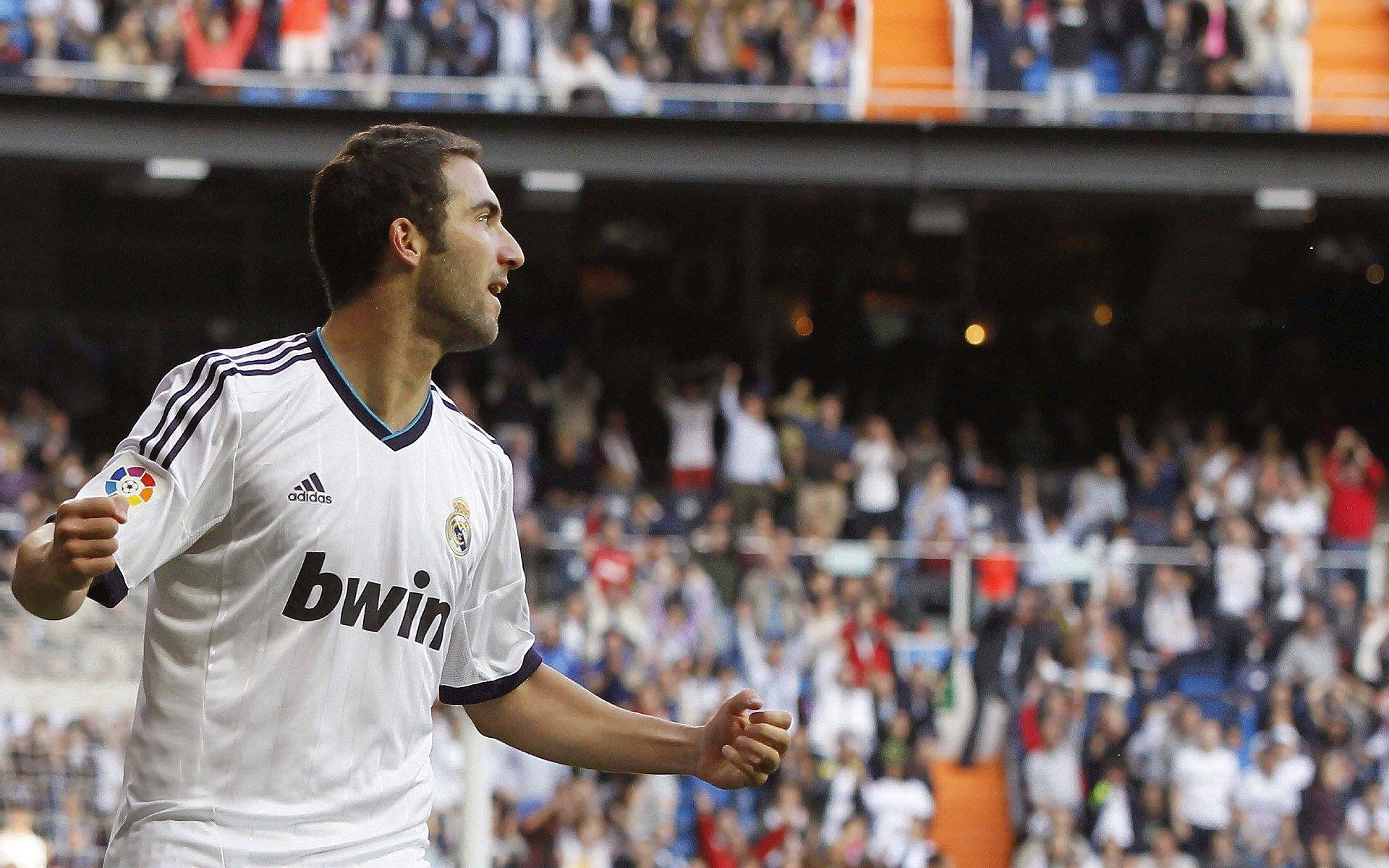 世预赛烽火连天,新星闪耀,老将稳舵,欧洲诸强竞逐晋级之路